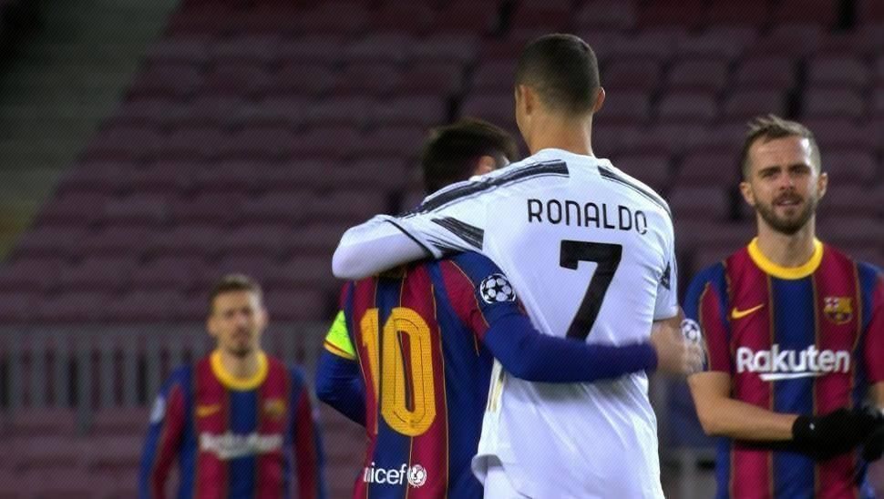 国安全队抵达北京，大兴机场内围满前来接机的国安球迷