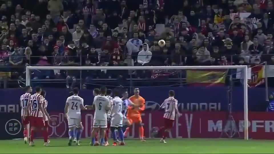 全队打得太齐心，根本挡不住