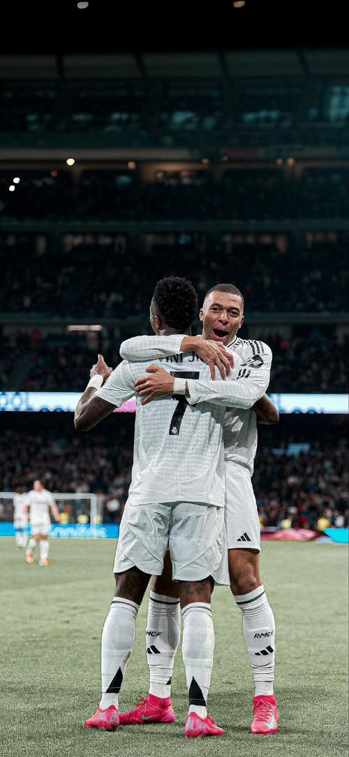 罗体：罗马旧将敦比亚接受测谎，结果显示其实际年龄超过40岁