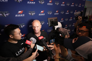 官方：阿森纳宣布签下南美双胞胎妖王 满18岁正式加盟